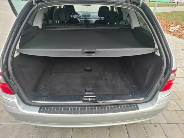 Серый Мерседес Е-Класс, объемом двигателя 3 л и пробегом 252 тыс. км за 8700 $, фото 12 на Automoto.ua