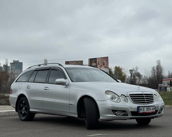 Сірий Мерседес Е-Клас, об'ємом двигуна 2.2 л та пробігом 270 тис. км за 8400 $, фото 1 на Automoto.ua