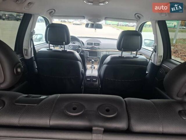 Серый Мерседес Е-Класс, объемом двигателя 3 л и пробегом 281 тыс. км за 8400 $, фото 19 на Automoto.ua