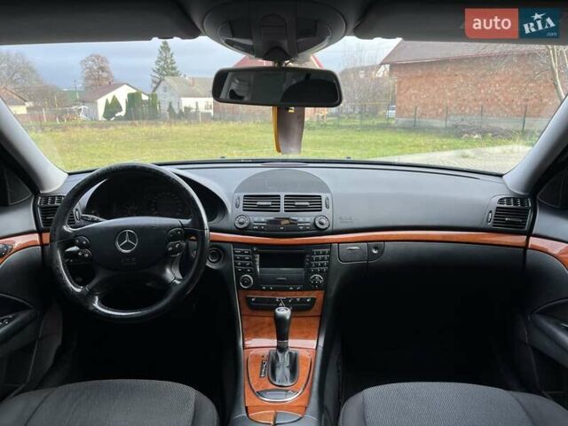 Серый Мерседес Е-Класс, объемом двигателя 2.99 л и пробегом 420 тыс. км за 6850 $, фото 49 на Automoto.ua