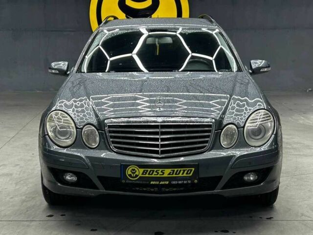 Серый Мерседес Е-Класс, объемом двигателя 3 л и пробегом 334 тыс. км за 8200 $, фото 1 на Automoto.ua