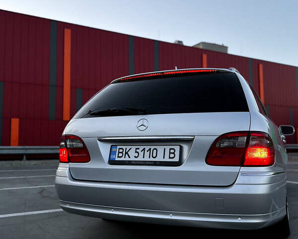 Серый Мерседес Е-Класс, объемом двигателя 1.8 л и пробегом 258 тыс. км за 7500 $, фото 6 на Automoto.ua