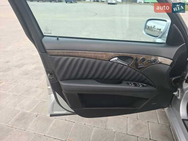 Серый Мерседес Е-Класс, объемом двигателя 3 л и пробегом 281 тыс. км за 8400 $, фото 10 на Automoto.ua