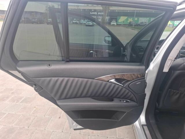 Серый Мерседес Е-Класс, объемом двигателя 3 л и пробегом 252 тыс. км за 8700 $, фото 10 на Automoto.ua