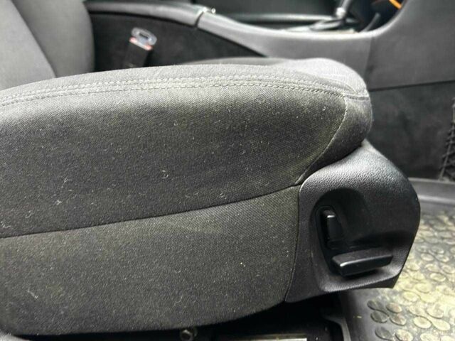 Серый Мерседес Е-Класс, объемом двигателя 3 л и пробегом 334 тыс. км за 8200 $, фото 15 на Automoto.ua