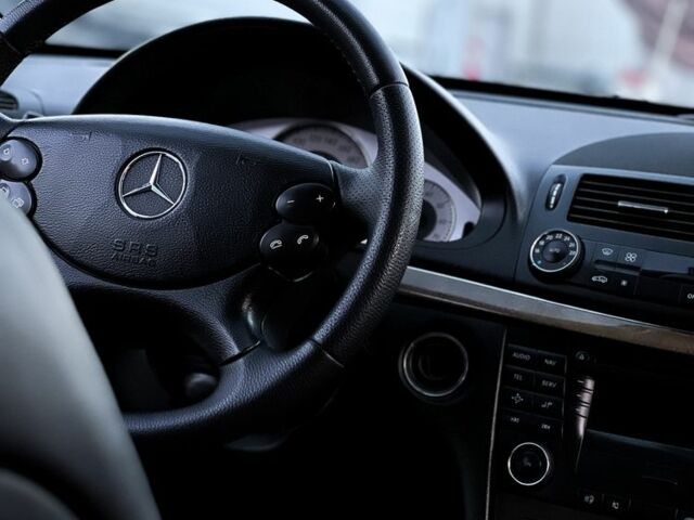 Сірий Мерседес Е-Клас, об'ємом двигуна 1.8 л та пробігом 258 тис. км за 7500 $, фото 16 на Automoto.ua