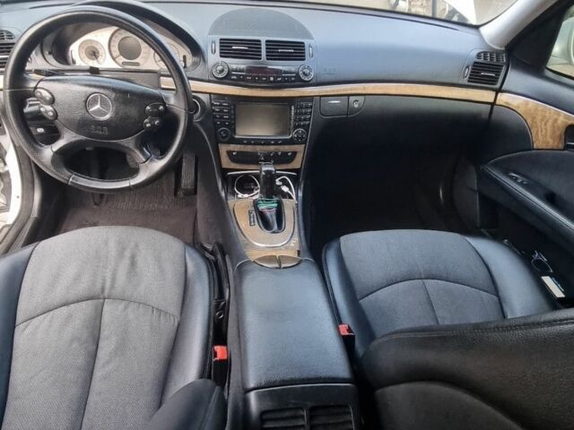 Сірий Мерседес Е-Клас, об'ємом двигуна 3 л та пробігом 280 тис. км за 9500 $, фото 9 на Automoto.ua