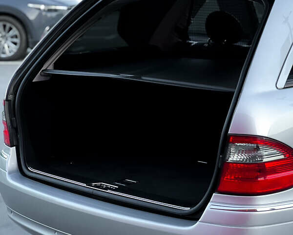 Серый Мерседес Е-Класс, объемом двигателя 1.8 л и пробегом 258 тыс. км за 7500 $, фото 38 на Automoto.ua