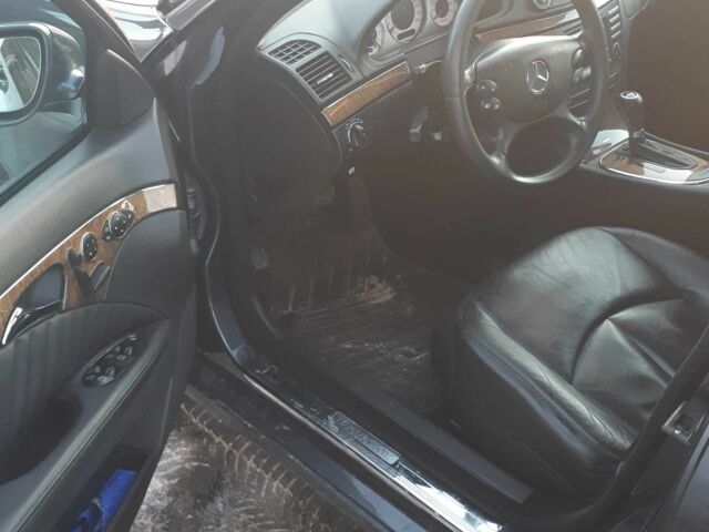 Сірий Мерседес Е-Клас, об'ємом двигуна 3 л та пробігом 359 тис. км за 6900 $, фото 6 на Automoto.ua