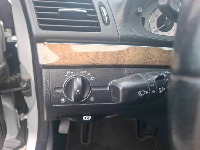 Серый Мерседес Е-Класс, объемом двигателя 3 л и пробегом 252 тыс. км за 8700 $, фото 19 на Automoto.ua