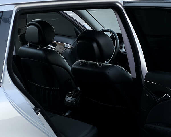 Серый Мерседес Е-Класс, объемом двигателя 1.8 л и пробегом 258 тыс. км за 7500 $, фото 35 на Automoto.ua