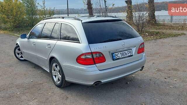 Серый Мерседес Е-Класс, объемом двигателя 2.99 л и пробегом 280 тыс. км за 9200 $, фото 1 на Automoto.ua