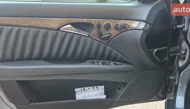 Серый Мерседес Е-Класс, объемом двигателя 3 л и пробегом 411 тыс. км за 9999 $, фото 35 на Automoto.ua