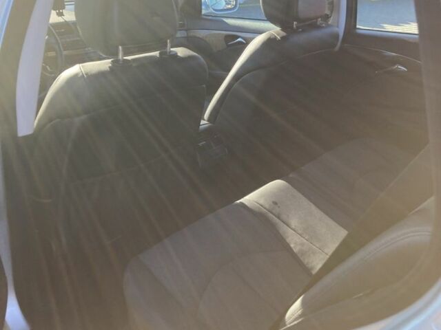 Серый Мерседес Е-Класс, объемом двигателя 2.1 л и пробегом 357 тыс. км за 7900 $, фото 6 на Automoto.ua