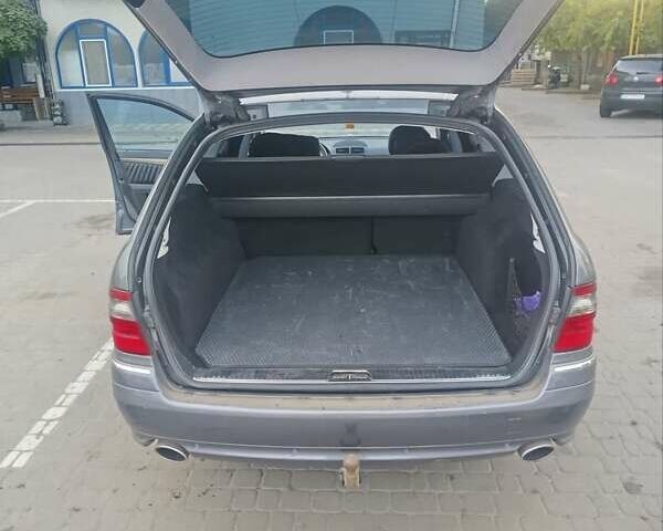 Сірий Мерседес Е-Клас, об'ємом двигуна 0 л та пробігом 356 тис. км за 8000 $, фото 5 на Automoto.ua
