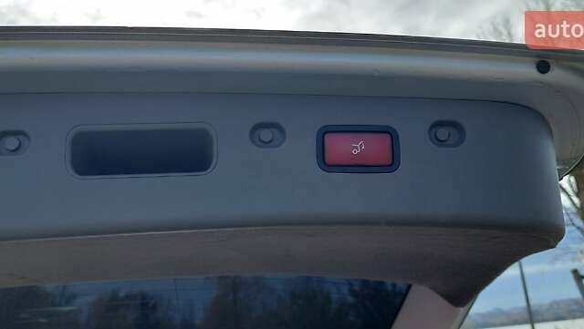 Серый Мерседес Е-Класс, объемом двигателя 2.99 л и пробегом 280 тыс. км за 9200 $, фото 15 на Automoto.ua