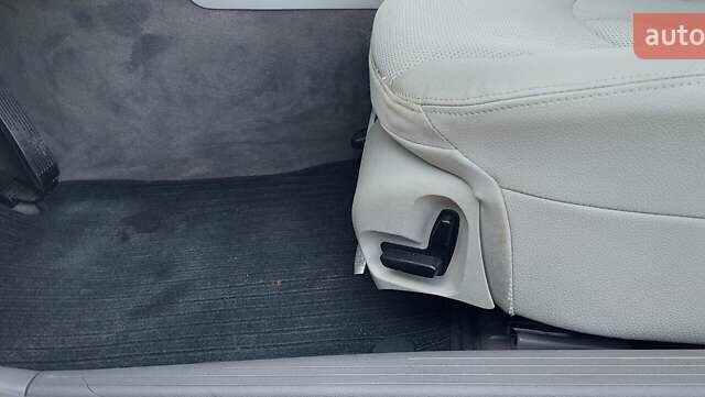 Серый Мерседес Е-Класс, объемом двигателя 2.99 л и пробегом 280 тыс. км за 9200 $, фото 14 на Automoto.ua