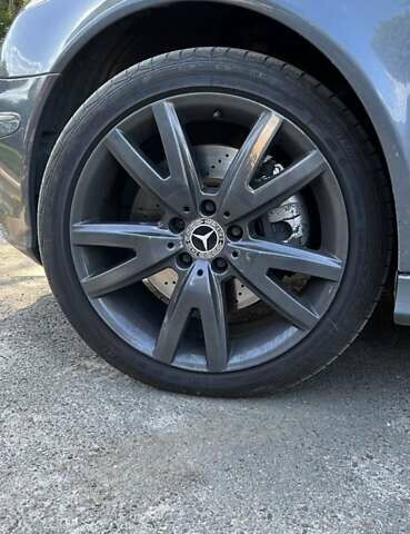 Серый Мерседес Е-Класс, объемом двигателя 3 л и пробегом 411 тыс. км за 9999 $, фото 2 на Automoto.ua