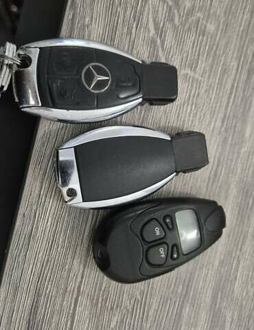 Серый Мерседес Е-Класс, объемом двигателя 3 л и пробегом 411 тыс. км за 9999 $, фото 29 на Automoto.ua