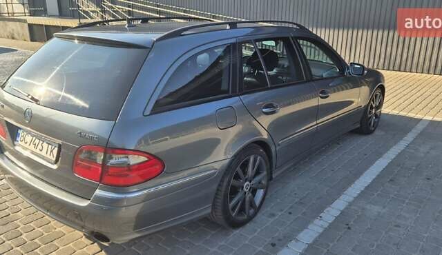 Серый Мерседес Е-Класс, объемом двигателя 3 л и пробегом 411 тыс. км за 9999 $, фото 4 на Automoto.ua