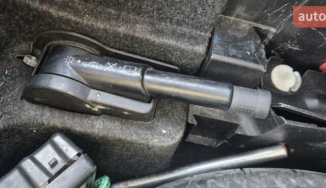 Серый Мерседес Е-Класс, объемом двигателя 3 л и пробегом 411 тыс. км за 9999 $, фото 34 на Automoto.ua