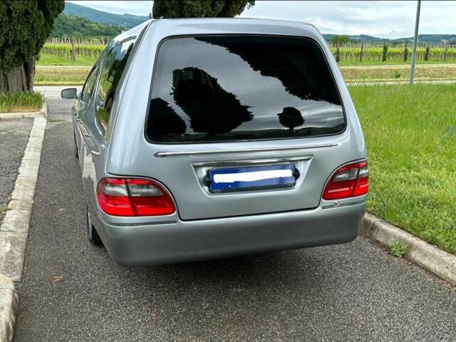 Сірий Мерседес Е-Клас, об'ємом двигуна 3 л та пробігом 210 тис. км за 44777 $, фото 18 на Automoto.ua