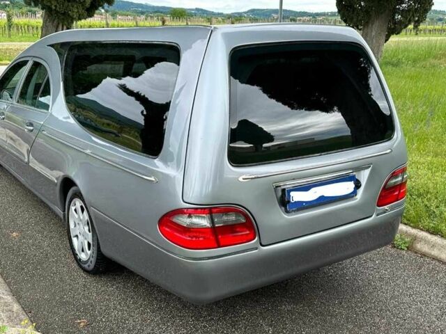 Сірий Мерседес Е-Клас, об'ємом двигуна 3 л та пробігом 210 тис. км за 44777 $, фото 14 на Automoto.ua