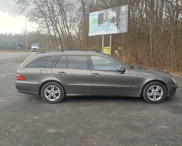 Сірий Мерседес Е-Клас, об'ємом двигуна 2.15 л та пробігом 264 тис. км за 10300 $, фото 3 на Automoto.ua