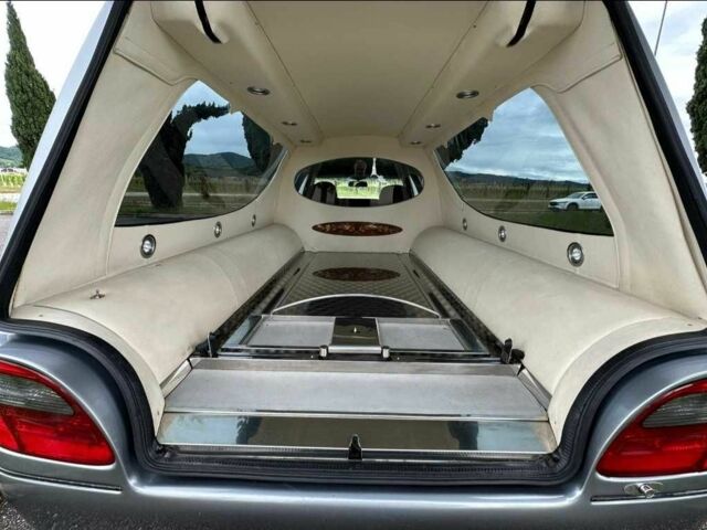 Сірий Мерседес Е-Клас, об'ємом двигуна 3 л та пробігом 210 тис. км за 44777 $, фото 19 на Automoto.ua