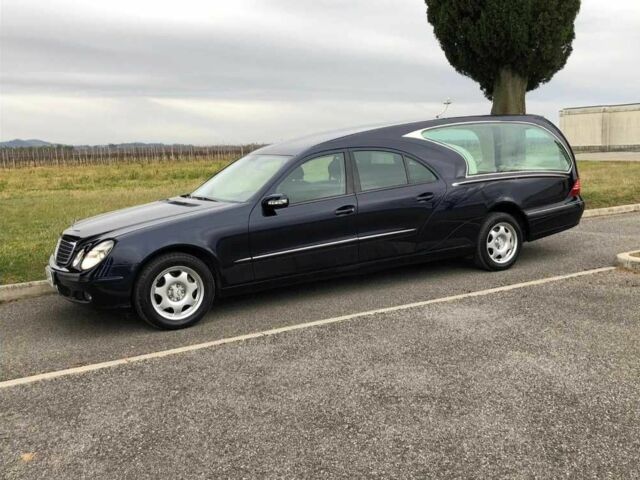 Сірий Мерседес Е-Клас, об'ємом двигуна 3 л та пробігом 210 тис. км за 44777 $, фото 22 на Automoto.ua