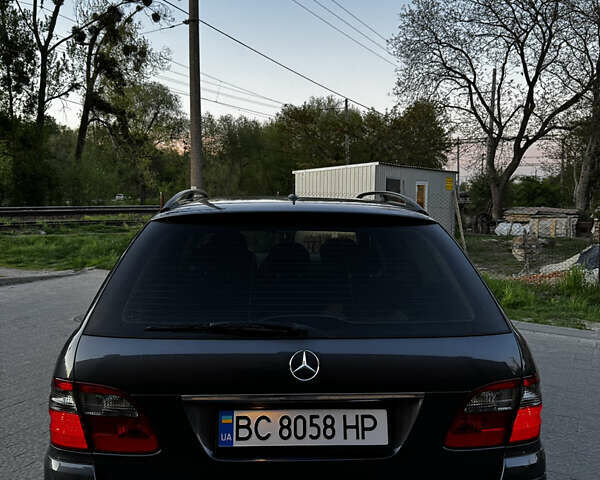 Мерседес Е-Класс 2009 в Львове на Automoto.ua Серый Мерседес Е-Класс, объемом двигателя 2.15 л и пробегом 270 тыс. км за 8350 $, фото 8 на Automoto.ua
