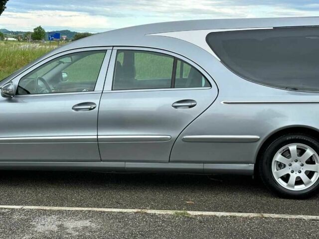 Сірий Мерседес Е-Клас, об'ємом двигуна 3 л та пробігом 210 тис. км за 44777 $, фото 12 на Automoto.ua