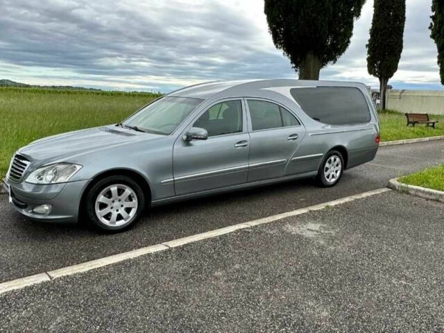 Сірий Мерседес Е-Клас, об'ємом двигуна 3 л та пробігом 210 тис. км за 44777 $, фото 7 на Automoto.ua