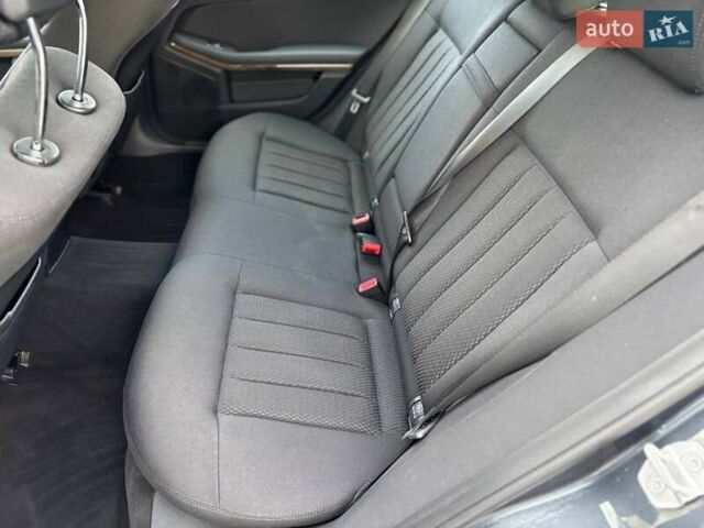 Серый Мерседес Е-Класс, объемом двигателя 1.8 л и пробегом 325 тыс. км за 9499 $, фото 15 на Automoto.ua