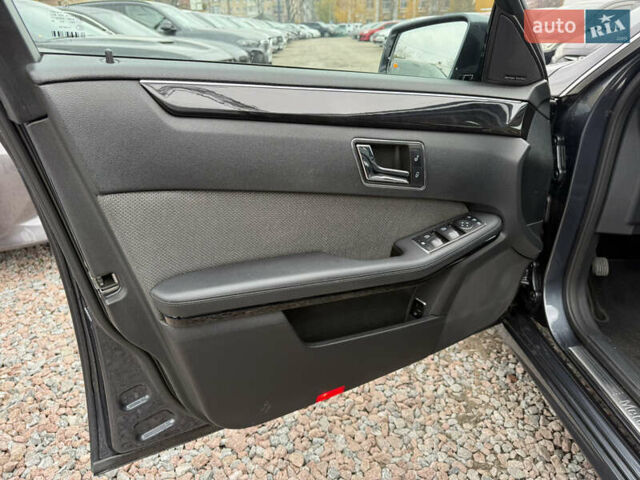 Серый Мерседес Е-Класс, объемом двигателя 2.2 л и пробегом 370 тыс. км за 10900 $, фото 21 на Automoto.ua