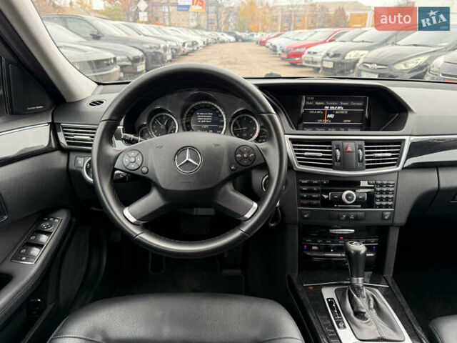 Серый Мерседес Е-Класс, объемом двигателя 2.2 л и пробегом 370 тыс. км за 10900 $, фото 16 на Automoto.ua