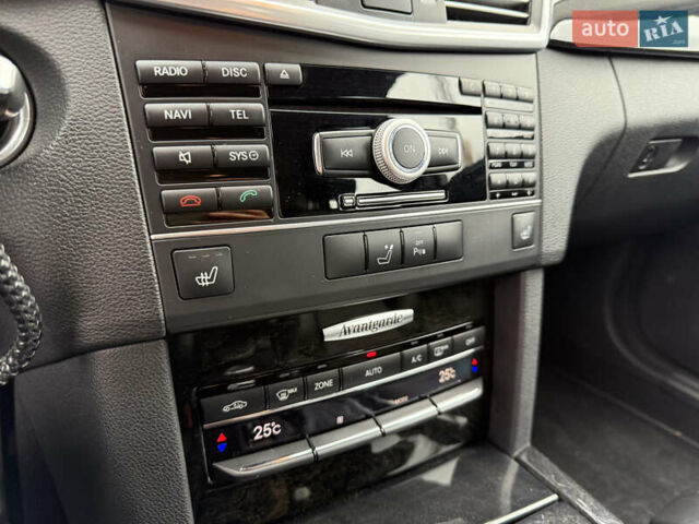 Серый Мерседес Е-Класс, объемом двигателя 2.2 л и пробегом 370 тыс. км за 10900 $, фото 28 на Automoto.ua