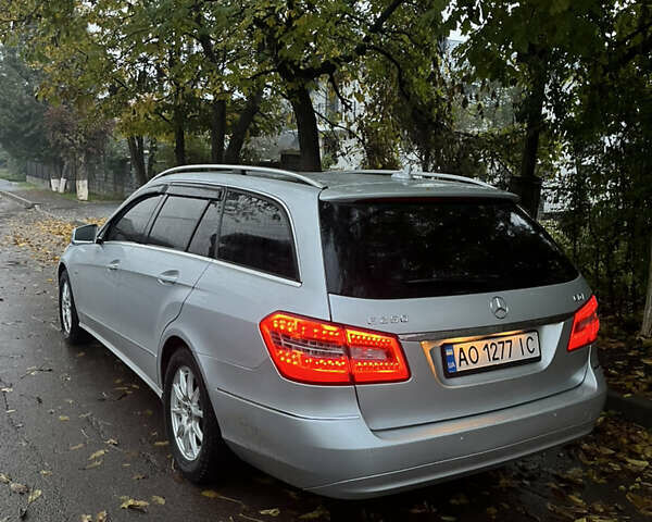 Серый Мерседес Е-Класс, объемом двигателя 2.14 л и пробегом 260 тыс. км за 9900 $, фото 8 на Automoto.ua