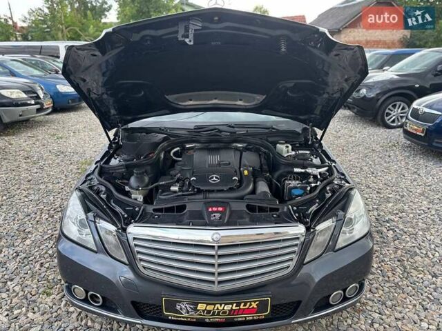 Серый Мерседес Е-Класс, объемом двигателя 1.8 л и пробегом 325 тыс. км за 9499 $, фото 32 на Automoto.ua