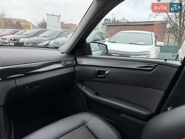 Серый Мерседес Е-Класс, объемом двигателя 2.2 л и пробегом 370 тыс. км за 10900 $, фото 17 на Automoto.ua