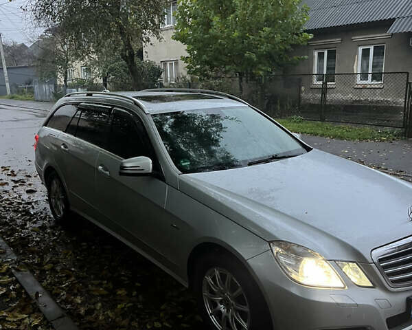 Серый Мерседес Е-Класс, объемом двигателя 2.14 л и пробегом 260 тыс. км за 9900 $, фото 14 на Automoto.ua