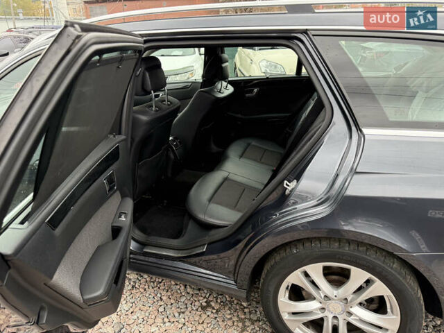 Серый Мерседес Е-Класс, объемом двигателя 2.2 л и пробегом 370 тыс. км за 10900 $, фото 30 на Automoto.ua