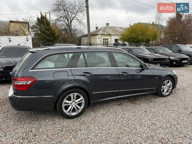 Серый Мерседес Е-Класс, объемом двигателя 2.2 л и пробегом 370 тыс. км за 10900 $, фото 9 на Automoto.ua