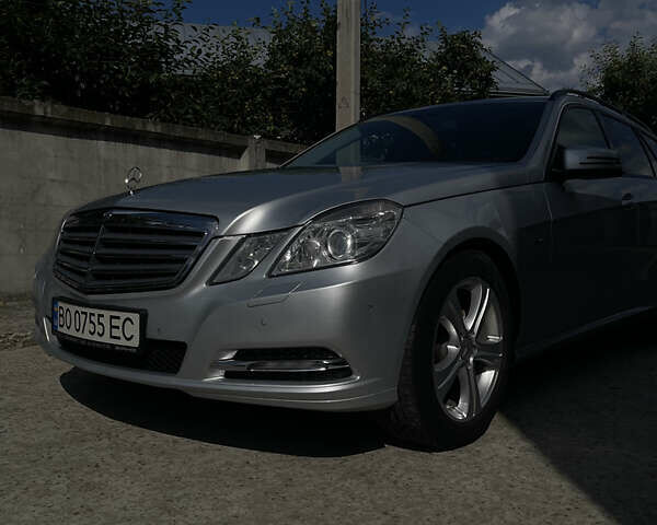 Сірий Мерседес Е-Клас, об'ємом двигуна 2.1 л та пробігом 325 тис. км за 11500 $, фото 5 на Automoto.ua