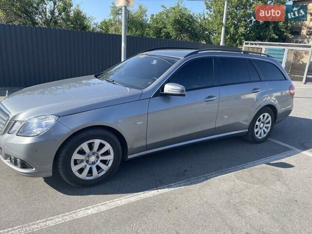 Серый Мерседес Е-Класс, объемом двигателя 1.8 л и пробегом 365 тыс. км за 11500 $, фото 13 на Automoto.ua
