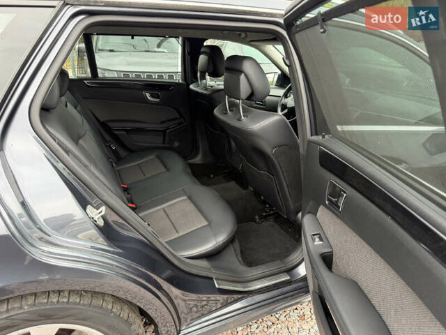 Серый Мерседес Е-Класс, объемом двигателя 2.2 л и пробегом 370 тыс. км за 10900 $, фото 33 на Automoto.ua