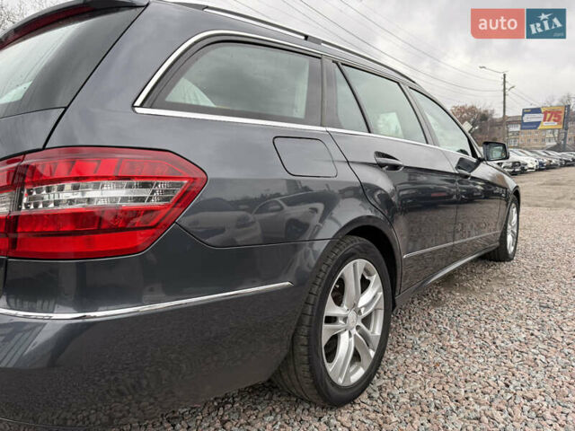 Серый Мерседес Е-Класс, объемом двигателя 2.2 л и пробегом 370 тыс. км за 10900 $, фото 14 на Automoto.ua