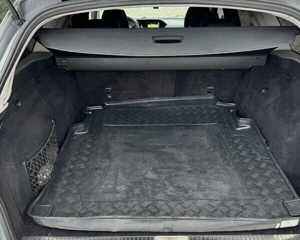 Серый Мерседес Е-Класс, объемом двигателя 2.14 л и пробегом 254 тыс. км за 12500 $, фото 9 на Automoto.ua