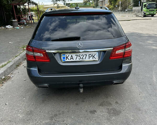 Сірий Мерседес Е-Клас, об'ємом двигуна 3 л та пробігом 322 тис. км за 13200 $, фото 2 на Automoto.ua