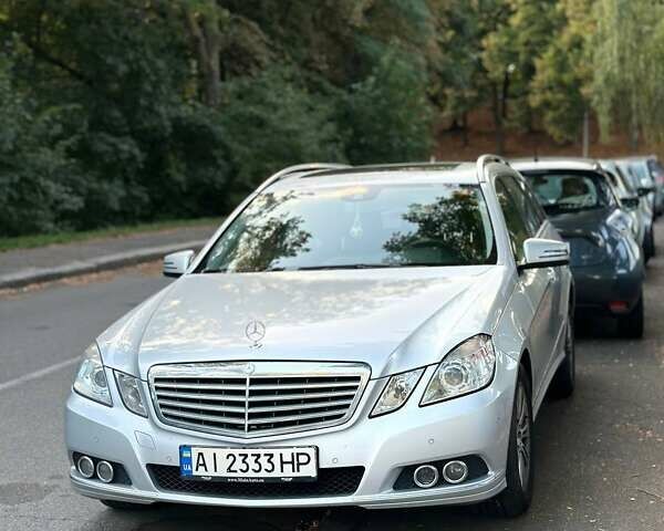 Серый Мерседес Е-Класс, объемом двигателя 2.14 л и пробегом 227 тыс. км за 11750 $, фото 4 на Automoto.ua